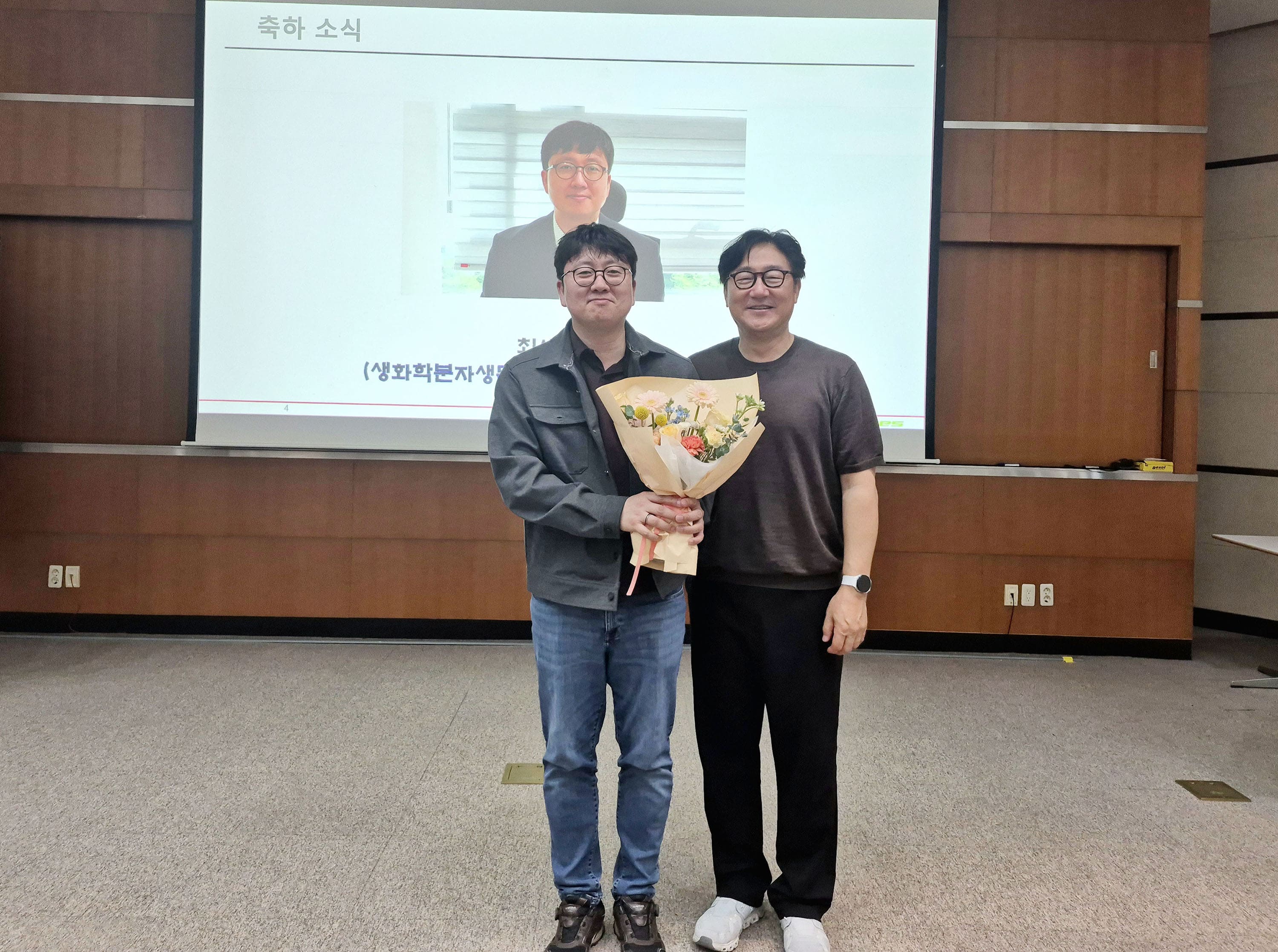 첨부파일